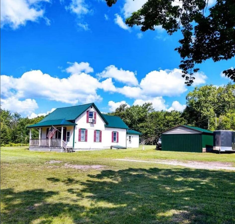 This Old House Brevort Exterior photo